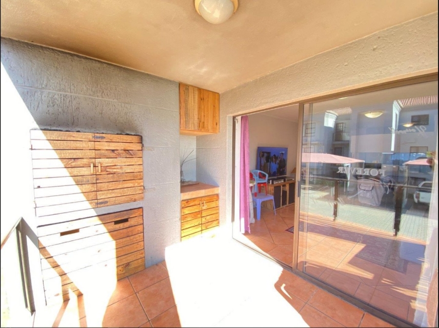 2 Bedroom Property for Sale in Hartenbos Central Western Cape